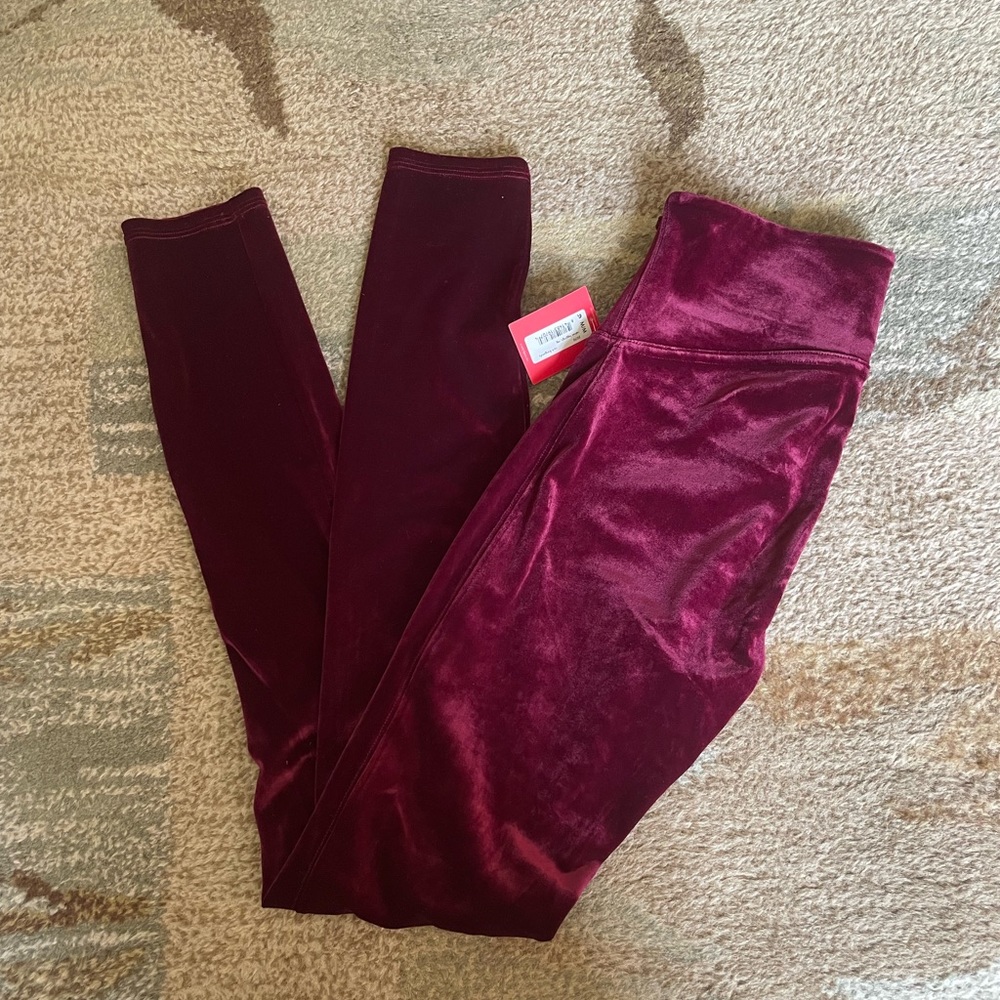 NWT SPANX Velvet Leggings burgundy Medium